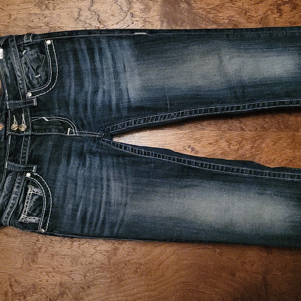 Vigoss Blue Jeans with Embellished Pockets Size 7/9 - Picture 8 of 15